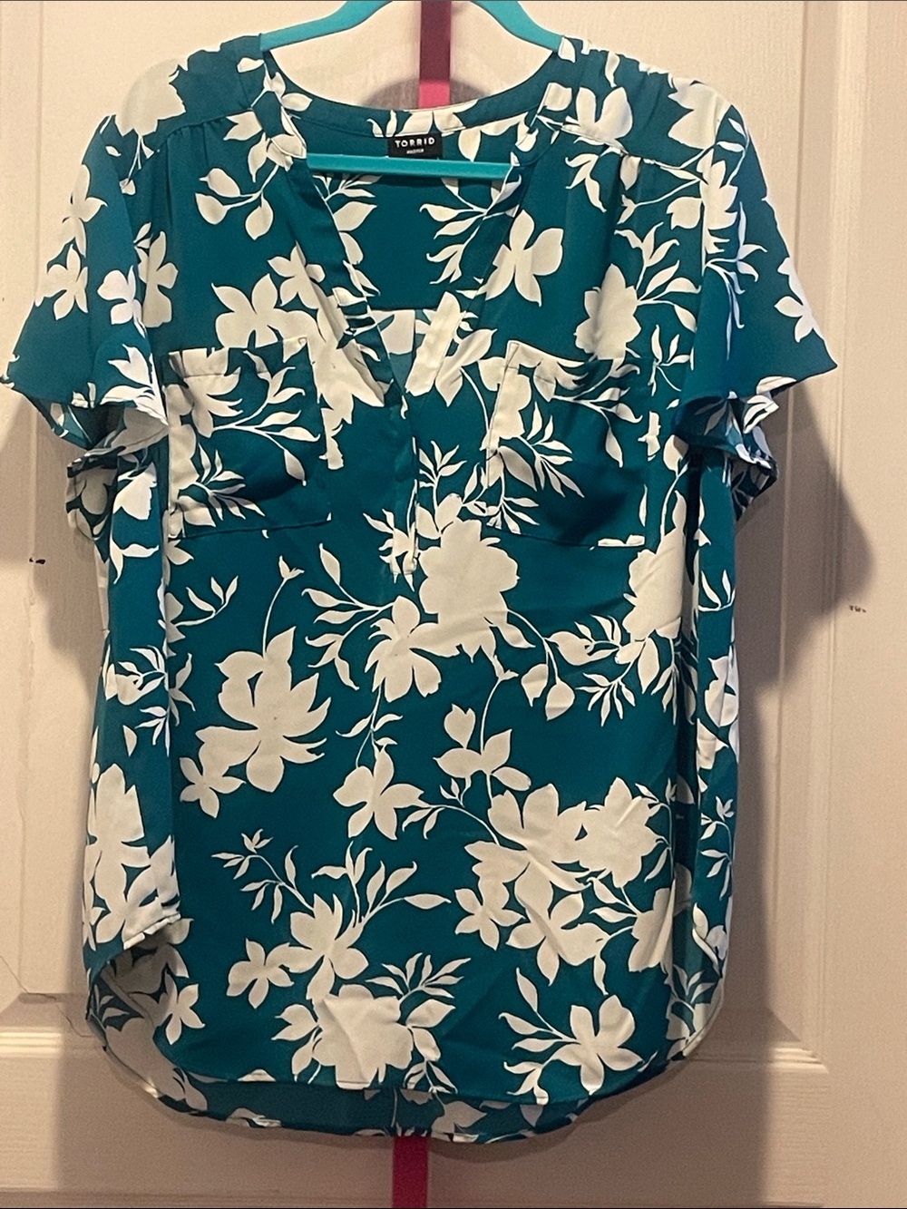 torrid Teal and White Floral V-Neck Blouse